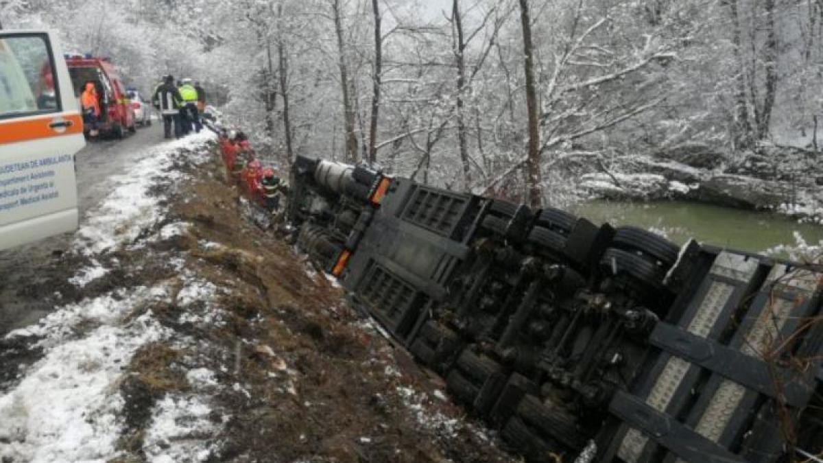 tir-rasturnat-raul-arges