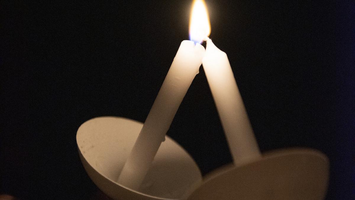 paste-2021--bisericile-vor-fi-deschise-in-noaptea-de-inviere--romanii-vor-putea-lua-lumina--slujba-pana-la-ora-0400