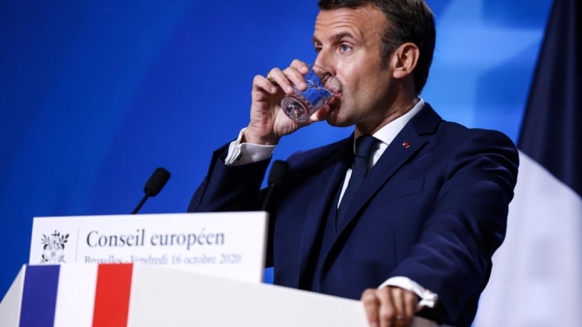 emmanuel_macron_bea_apa_franta