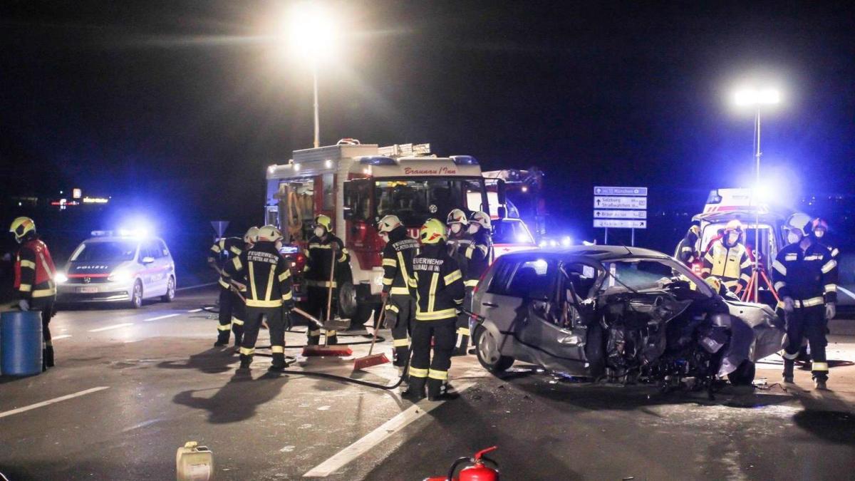 accident-roman-austria-germna-a-tractor