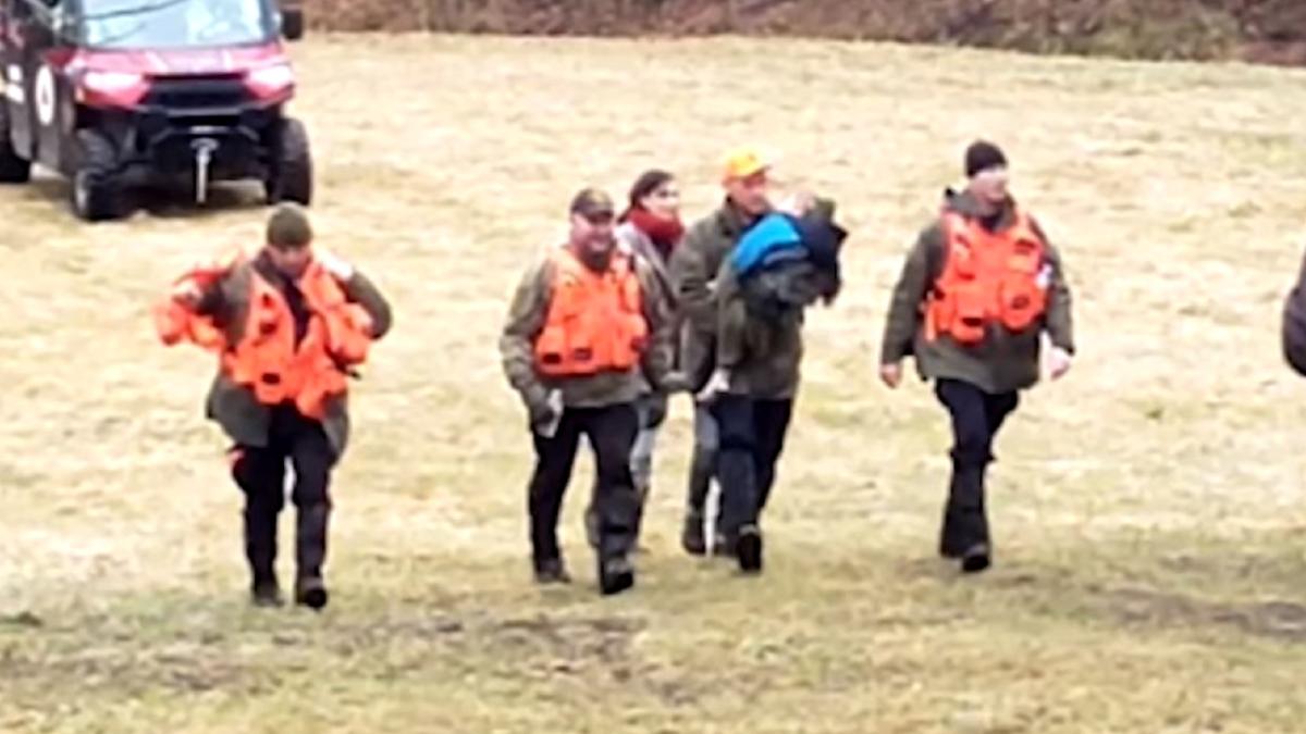 baietel-de-trei-ani-disparut-intr-o-padure--gasit-in-viata-dupa-trei-zile-prc-e2prc-80prc-9eeste-o-situatie-incredibilaprc-e2prc-80prc-9d