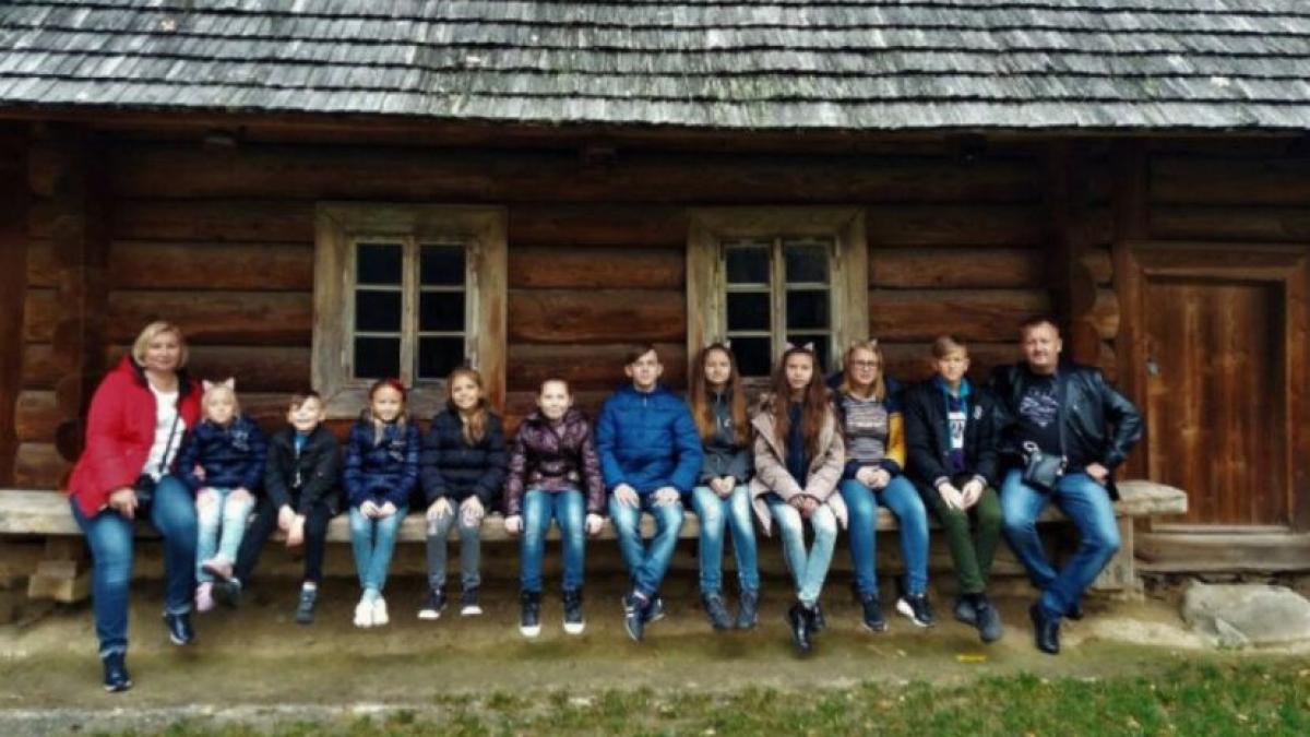 13-copii-au-ramas-orfani-dupa-ce-ambii-parinti-au-fost-rapusi-de-covid-19