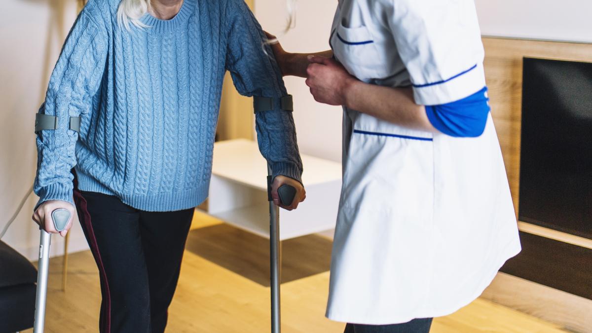 anglia--ingrijitoare-romanca--condamnata-dupa-ce-a-batut-si-abuzat-o-pensionara-prc-e2prc-80prc-9eiadul-te-manancaprc-e2prc-80prc-9d--2