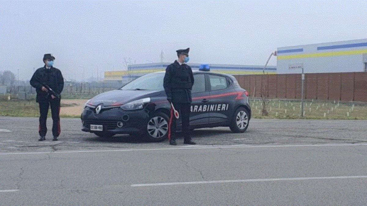 italia-roman-arestat-pentru-furturi-din-depozite-de-haine