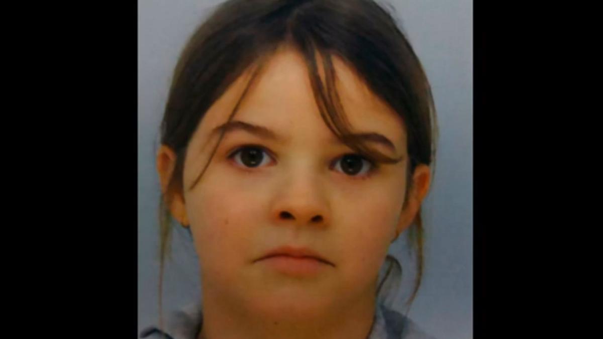 franta--fetita-de-8-ani--rapita-la-ordinul-mamei-sale--mia--de-negasit--politistii-cer-ajutorul-oamenilor