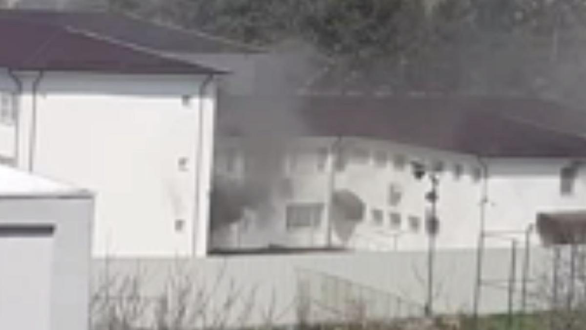 incendiu-spital--slatina--director-prc-e2prc-80prc-9eflacarile-au-pornit-dintr-un-izolator-unde-era-un-pacient-in-sevrajprc-e2prc-80prc-9d