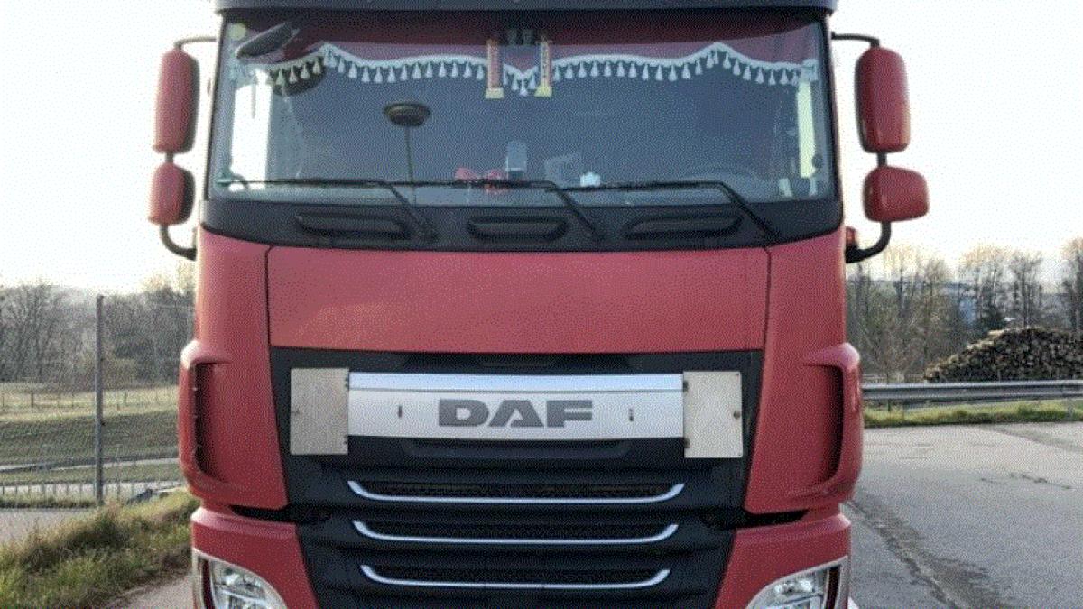 elvetia--sofer-roman-de-camion--in-starea-de-ebrietate--a-provocat-pagube-insemnate-intr-o-zona-rezidentiala