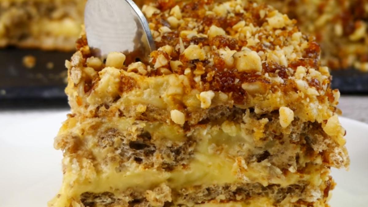 reteta-de-florii--tort-cu-nuci-si-miere--de-post-desertul-ideal-care-va-completa-masa-cu-peste