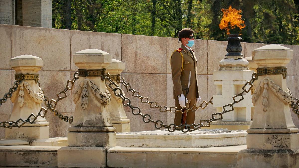 militari-parcul-carol-soldat-paul-palencsar