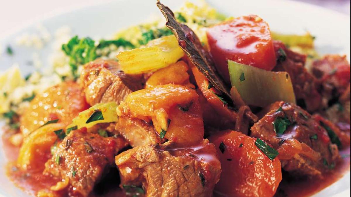 horoscop-de-paste-in-bucatarie--retetele-preferate-ale-zodiilor-pentru-fecioare--combinatia-de-miel-cu-caise-este-divina