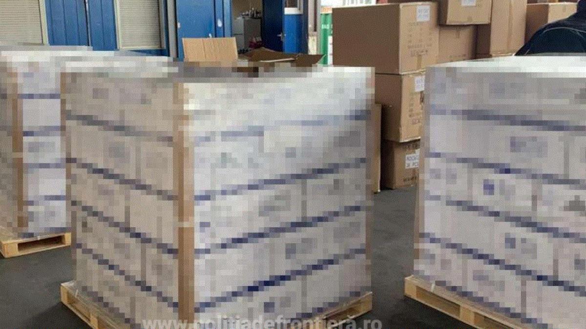container--venit-din-china-in-portul-constanta-sud-agigea--verificat-amanuntit-de-politisti--bunurile-erau-importate-de-o-firma-din-arad