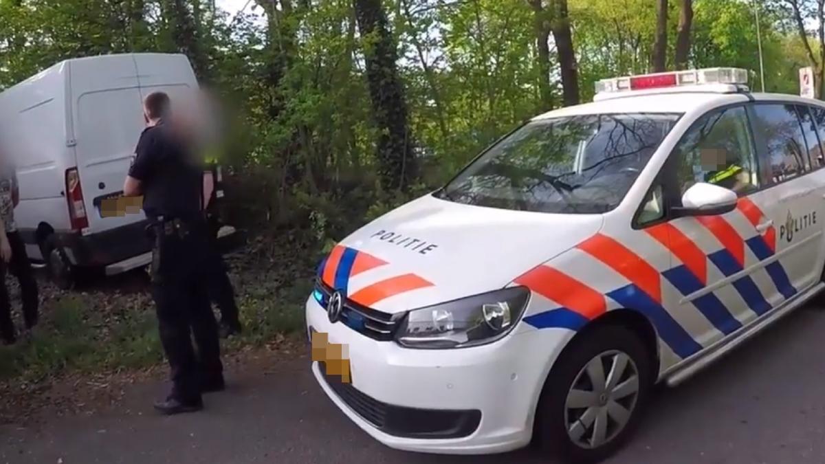 olanda--roman--injunghiat-de-doi-conationali--l-au-abandonat-intr-o-balta-de-sange-si-au-fugit