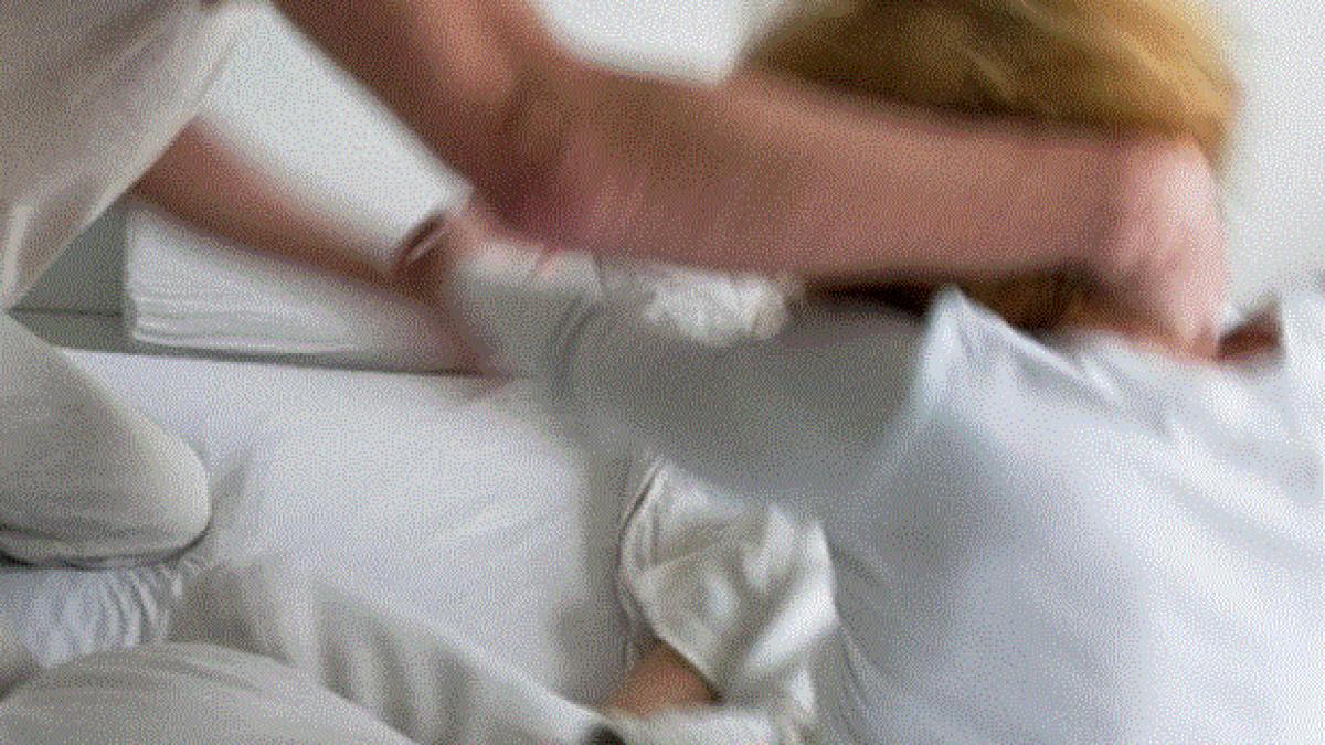 adolescenti-romani--sclavii-sexuali-ai-unui-pensionar-elvetian-de-73-de-ani