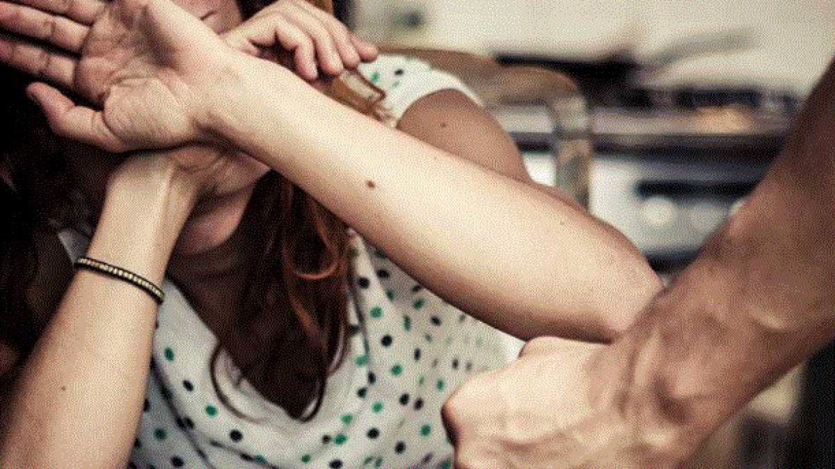 spania--un-roman-ar-putea-ajunge-la-inchisoare--barbatul-si-a-amenintat-cu-moartea-fosta-partenera