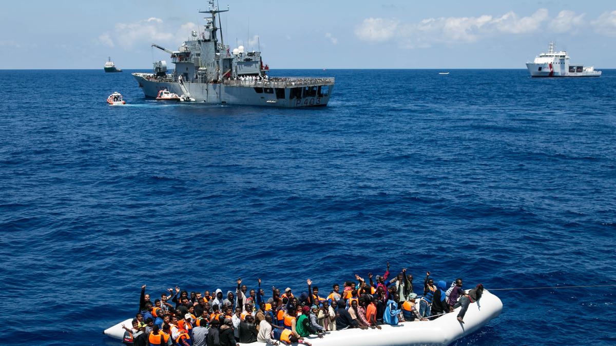 refugiati_migranti_nava_barca_flickr