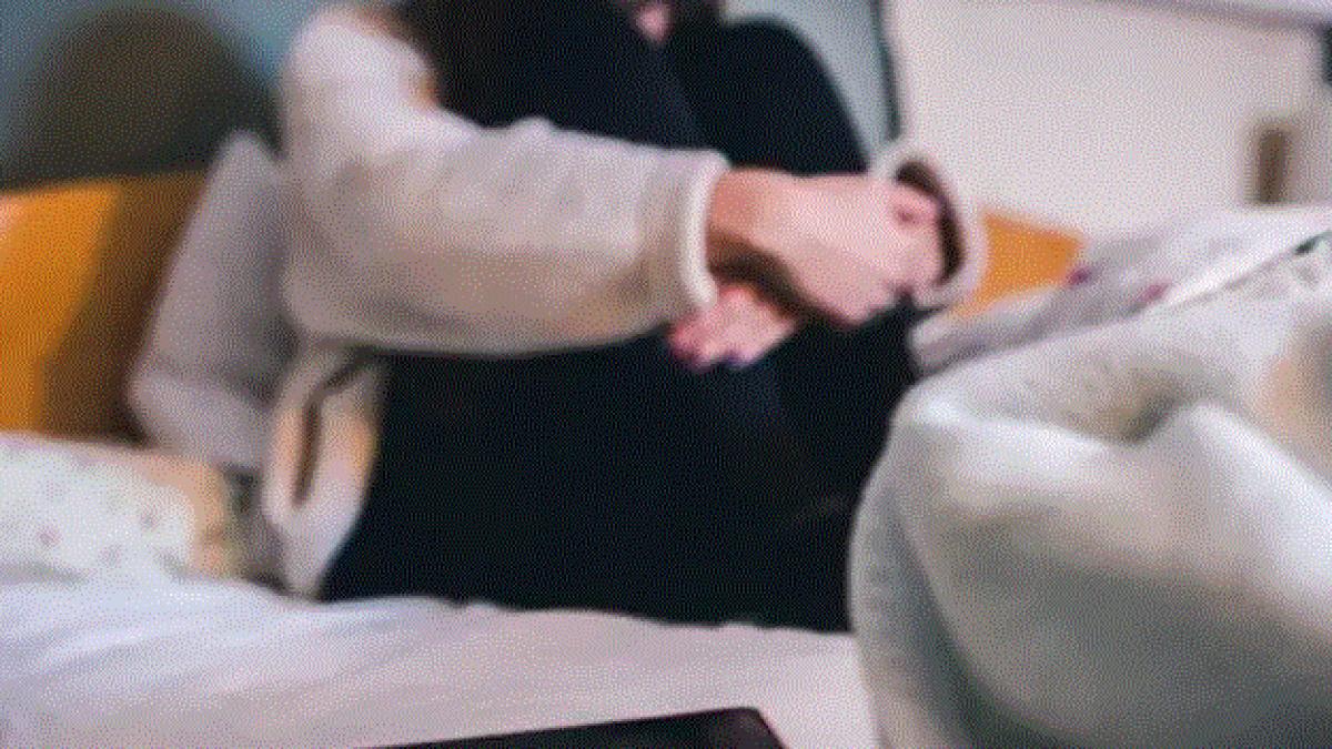 minore-romance--angajate-sa-faca-filme-pentru-adulti