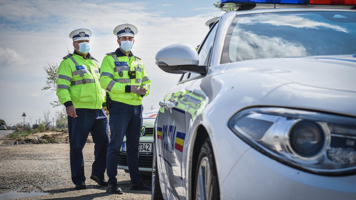 politia-rutiera-politist-politisti