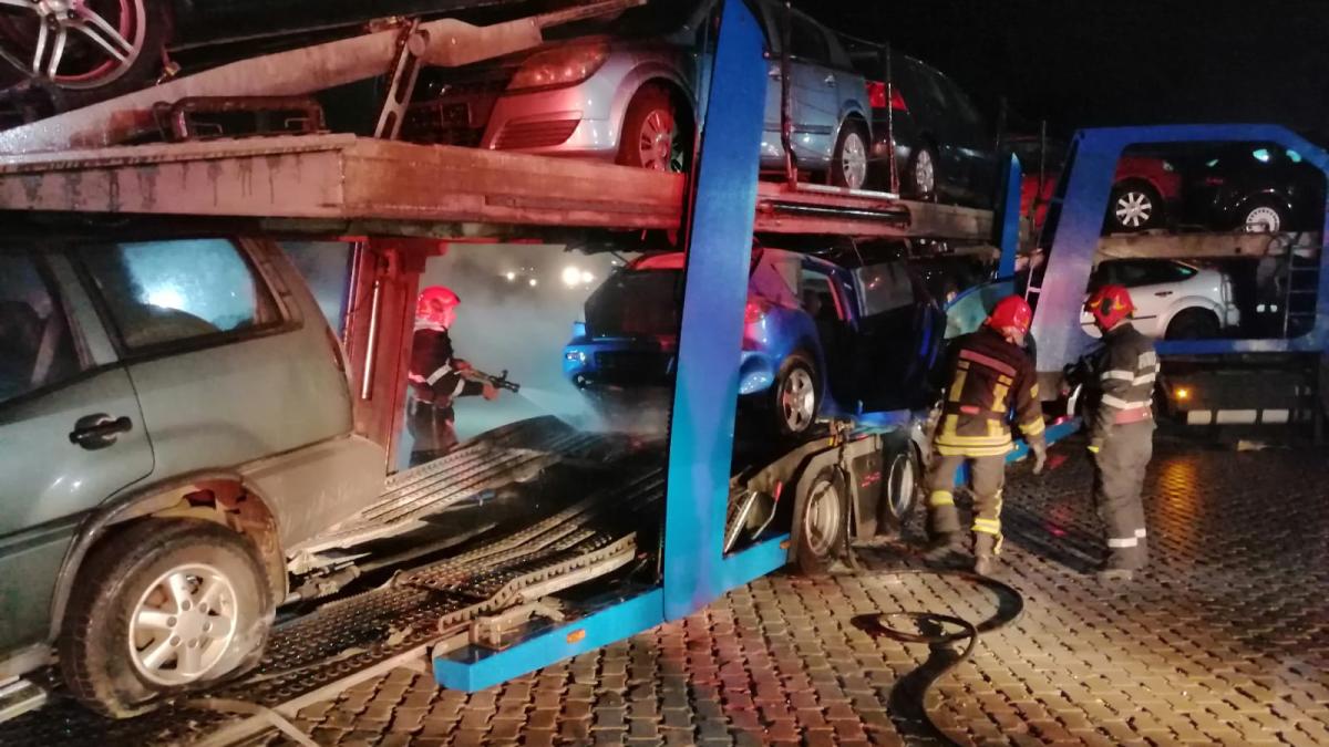 incendiu-transportor-autoturisme