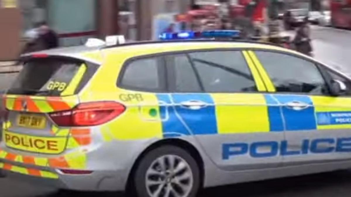 un-politist-din-londra-l-a-ajutat-pe-un-roman-sa-fure-aproape-1-milion-de-euro--cum-functiona-banda