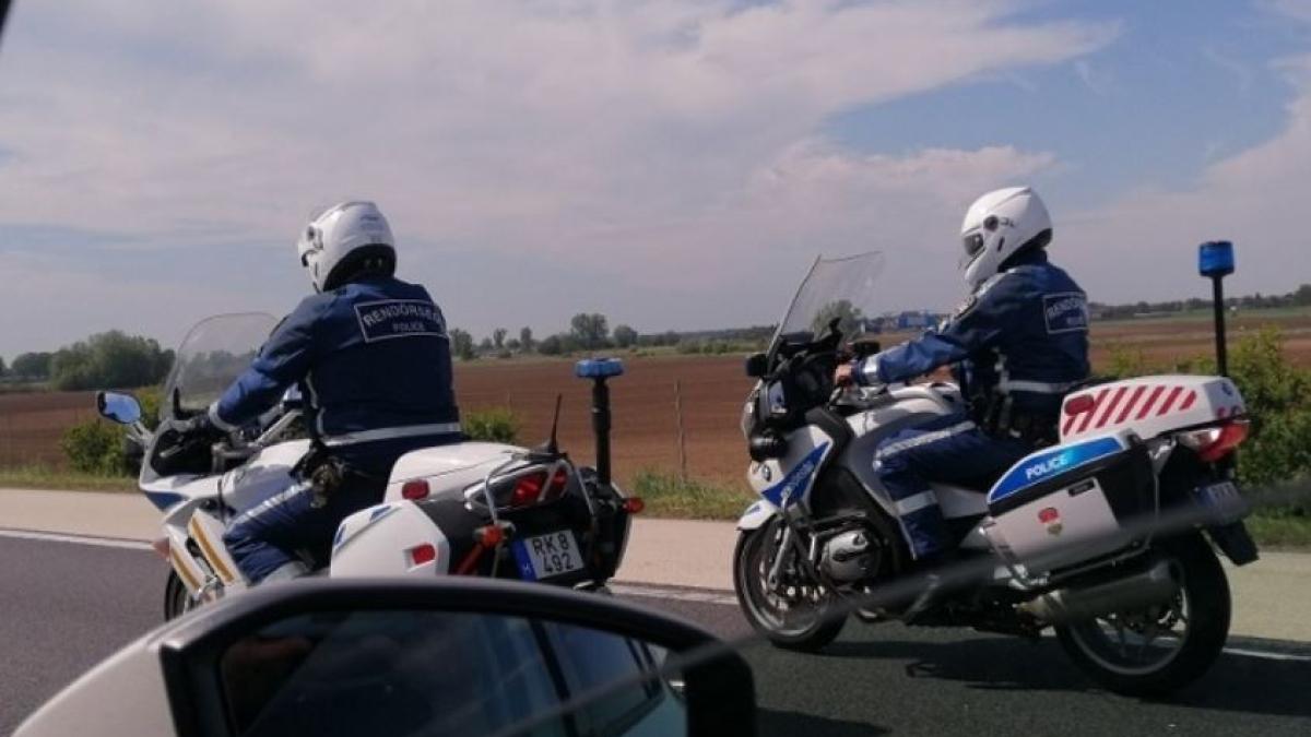 ungaria--roman-arestat--dupa-ce-a-fost-prins-cu-un-camion-plin-de-migranti