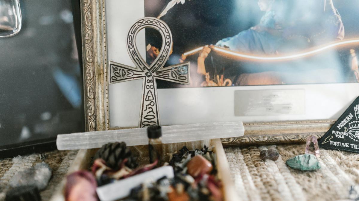 horoscopul-runelor-17-23-mai-cu-mihai-voropchievici--zodia-care-calca-in-butoiul-cu-fericireprc-c2prc-a0