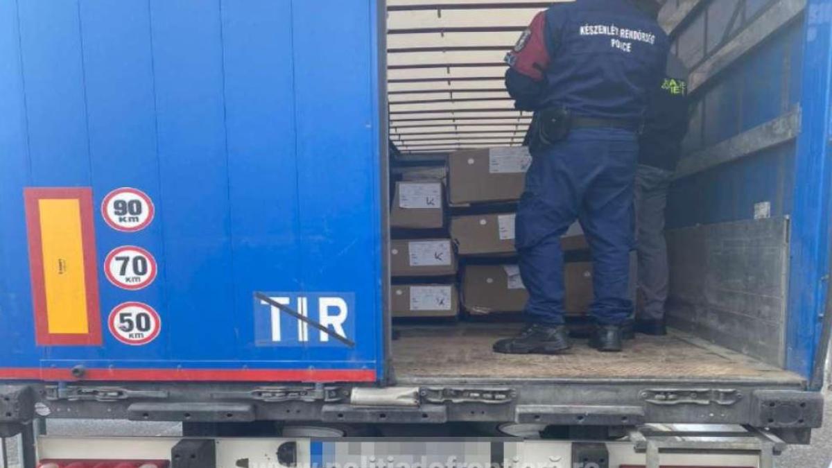 doua-ansambluri-rutiere--oprite-la-frontiera--soferii-bulgari--luati-la-intrebari-de-politistii-romani