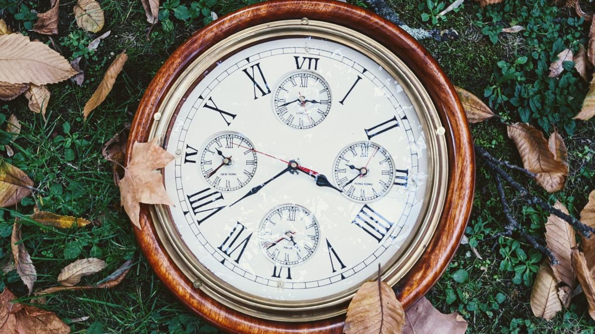 gromovnic--vechiul-horoscop-al-romanilor--previziuni-pentru-anul-2021-prc-e2prc-80prc-9etoamna-cu-multe-boli--moarte-in-neamul-omenescprc-e2prc-80prc-9c