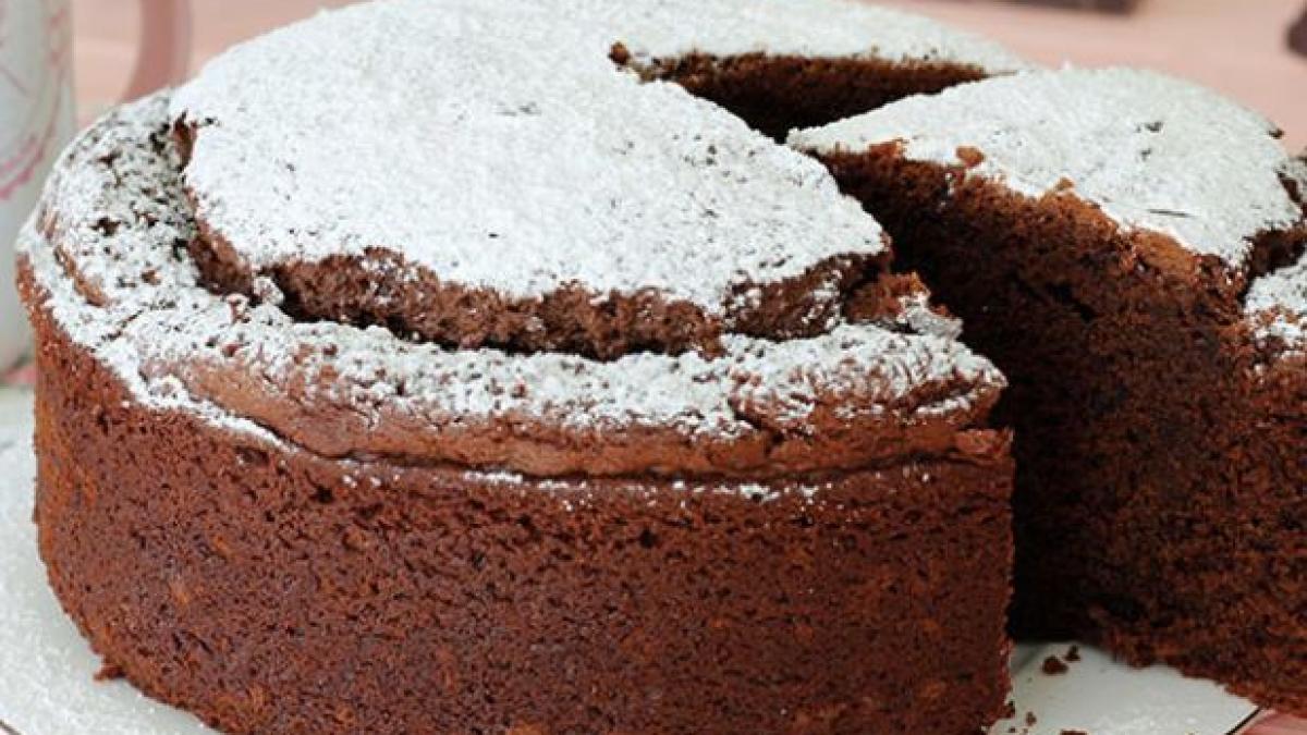 tort-delicios-cu-ciocolata--un-ingredient-special--care-combate-colesterolul-si-ajuta-digestia