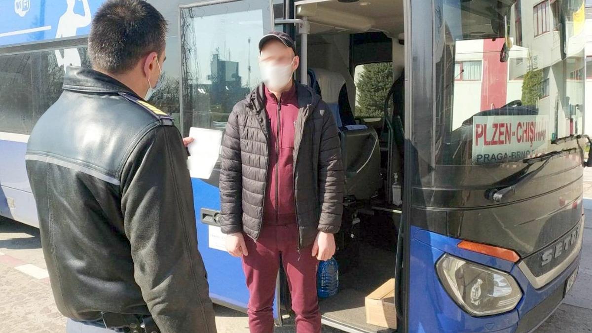 roman-autocar-vama-frontiera