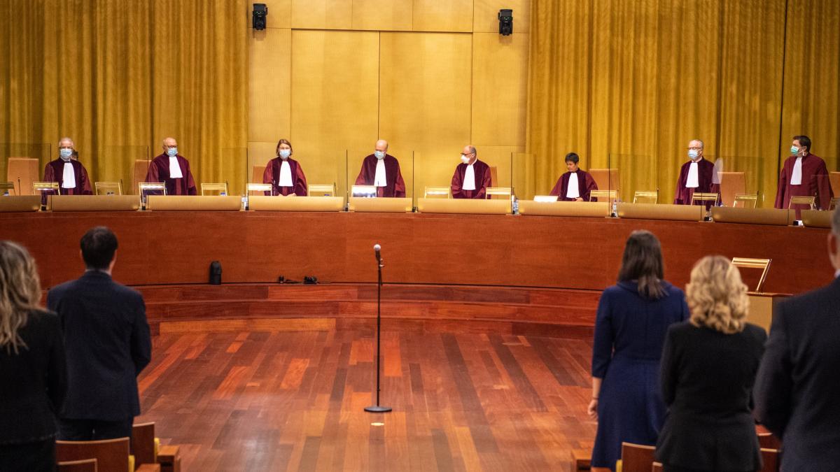 ce_juramant_kovesi_spate