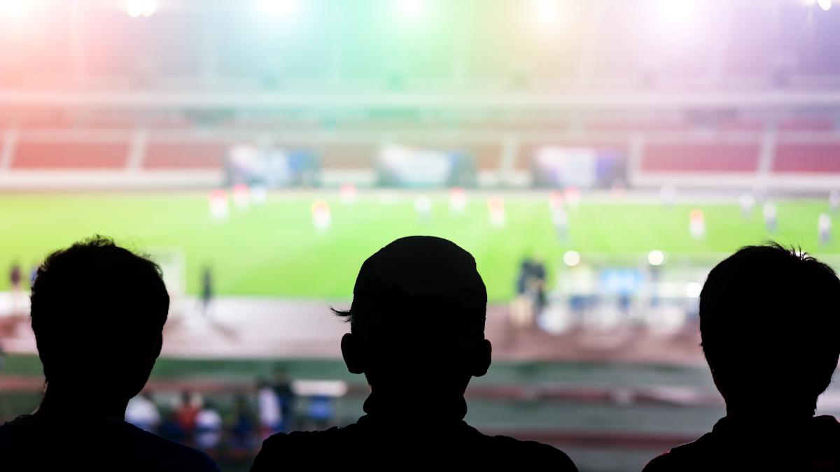 de-la-1-iunie-suporterii-romani-se-pot-vaccina-anti-covid-la-intrarea-pe-stadioane-si-in-sali-de-sport