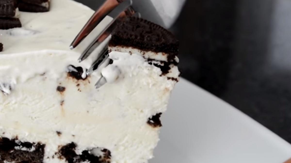 tort-de-inghetata-cu-vanilie--un-desert-fara-coacere-care-te-va-fascina-si-racori