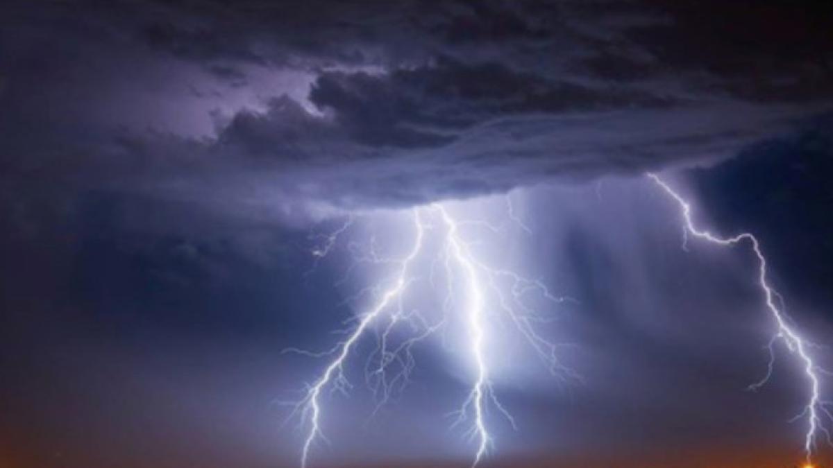 traznet_fulger_trasnet_electric