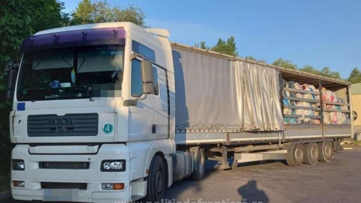 zeci-de-tone-de-deseuri--descoperite-la-frontiera--in-ultimele-zile--deprc-c2prc-a0politistii-bihoreni