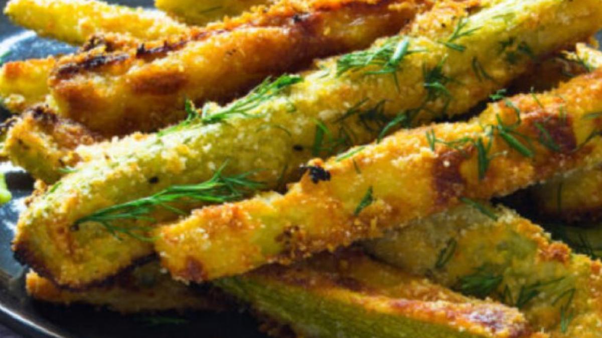 batoane-de-dovlecei-la-cuptor--o-gustare-crocanta-si-aromata--o-portie-are-doar-90-de-calorii