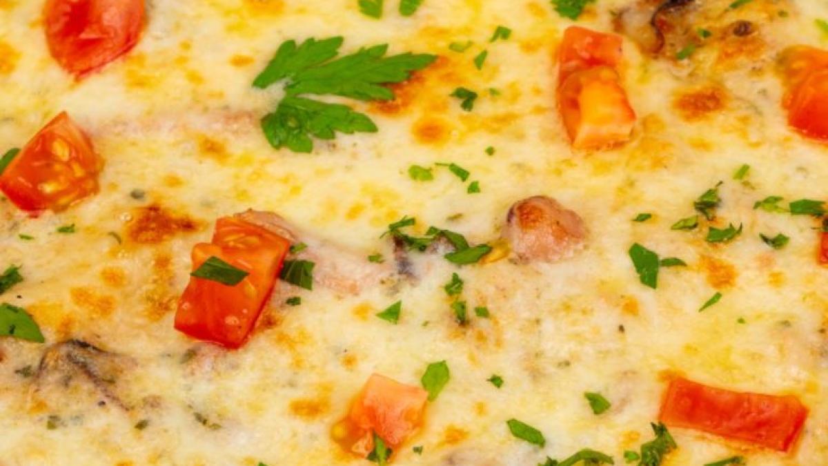 placinta-sarata-cu-amestec-de-legume--o-gustare-usoara-si-cu-doar-210-calorii-pe-portieprc-c2prc-a0