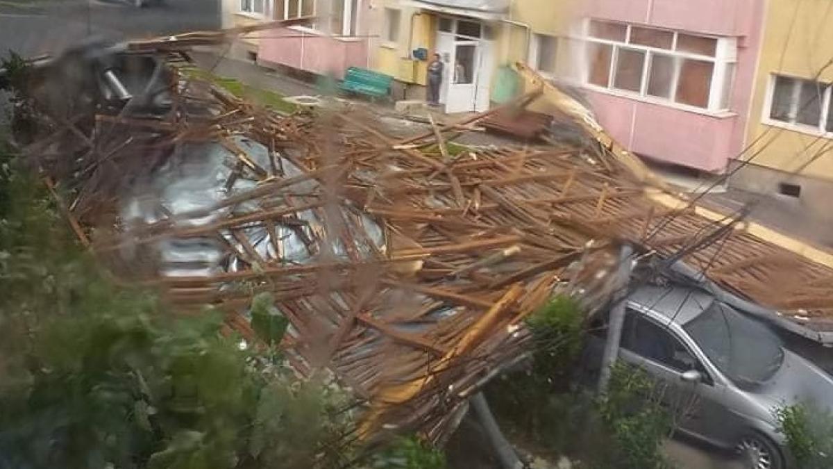 acoperis-bloc-smuls-vant-simeria-hunedoara-fb