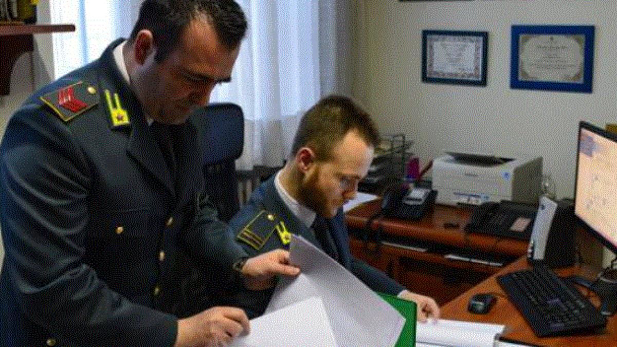 italia--roman--cercetat-pentru-ca-a-primit-ilegal-venit-de-cetatenie