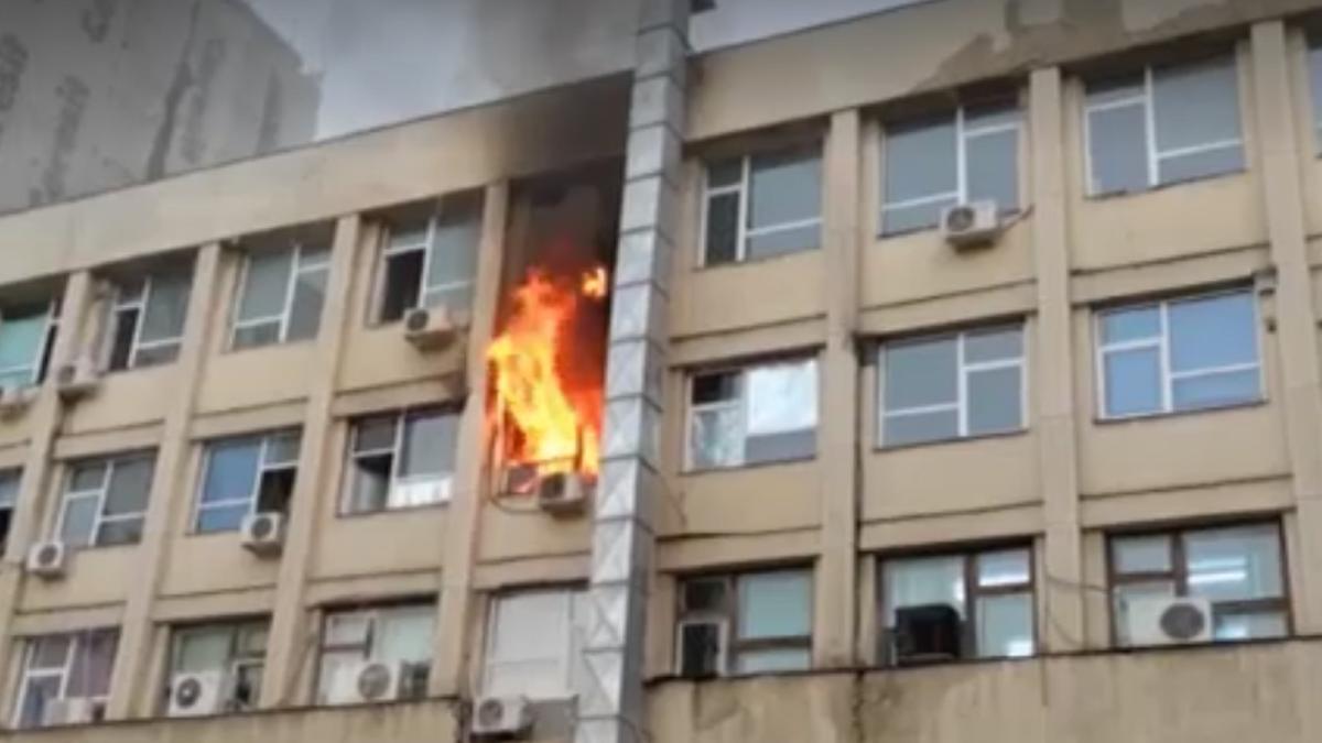 incendiu-la-spitalul-de-copii-prc-e2prc-80prc-9esfanta-mariaprc-e2prc-80prc-9d-din-iasi--prc-e2prc-80prc-9edaca-era-noaptea--nu-mai-scapa-nimeniprc-e2prc-80prc-9d