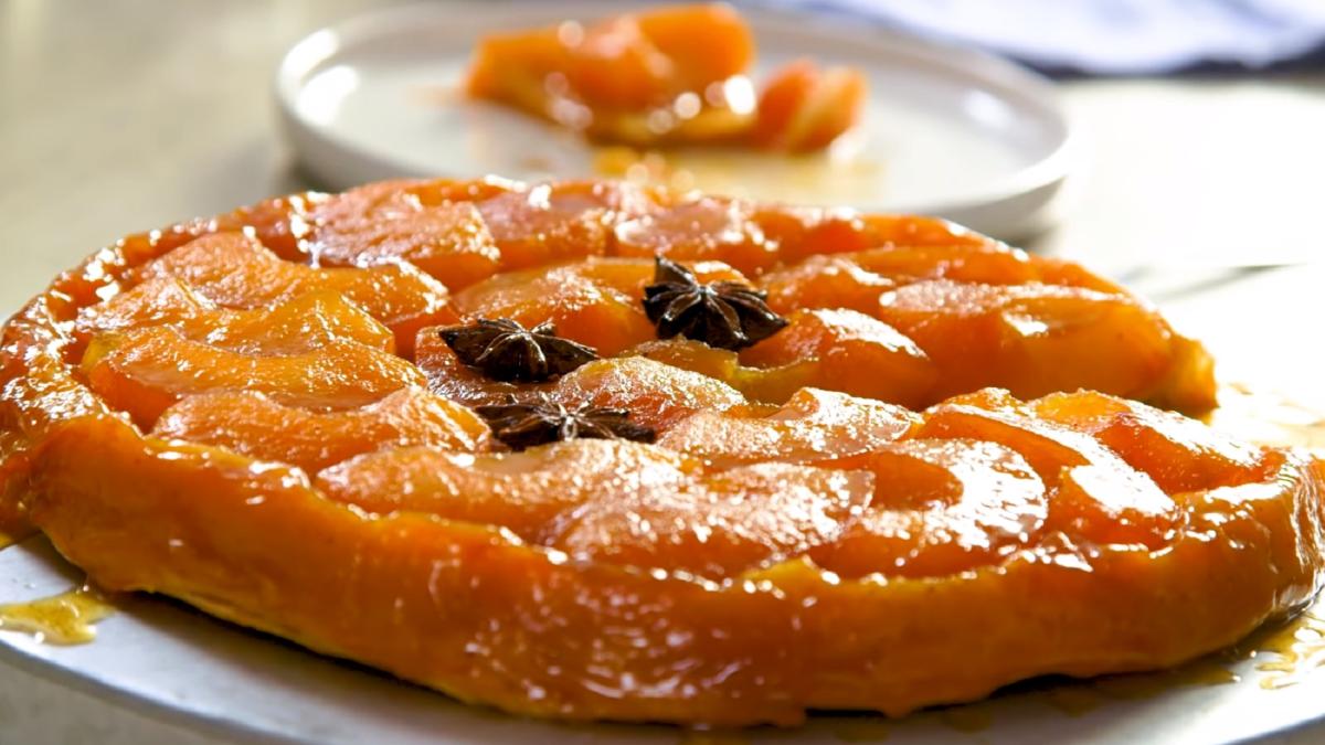 tatin--cea-mai-faimoasa-tarta-de-mere-din-patiserie-franceza--reteta-delicioasa-din-doar-4-ingrediente