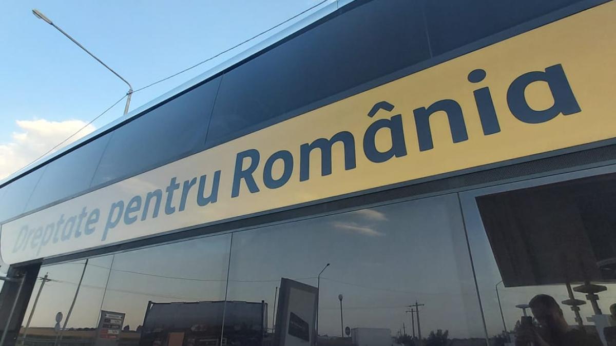 aautocar-aur-aalianta-unirea-romanilor-fb