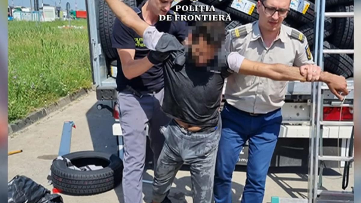 migrant-gasit-aproape-mort-tir-cu-cauciucuri