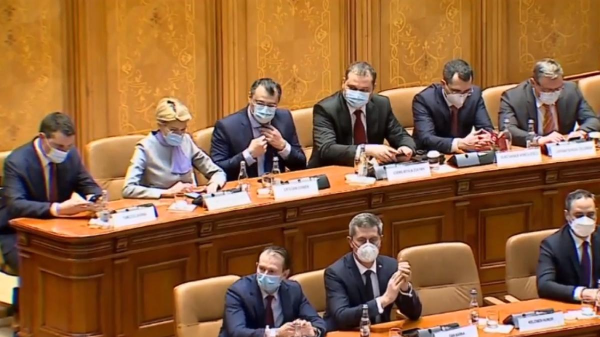 romanii-din-italia-cer-scoaterea-de-la-guvernare-a-usr-plus--prc-e2prc-80prc-9ecea-mai-mare-pacaleala-din-ultimii-31-de-aniprc-e2prc-80prc-9d