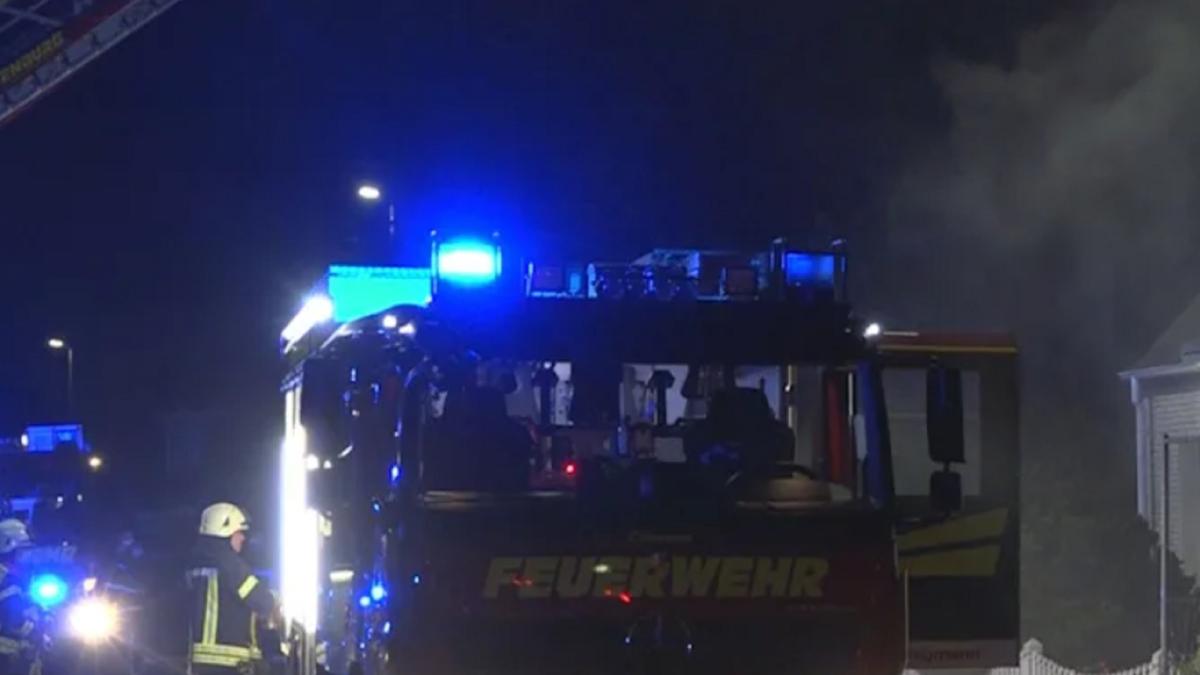 germania--zeci-de-muncitori-romani-au-ramas-pe-drumuri-si-fara-nimic-dupa-ce-casa-unde-erau-cazati-a-luat-foc