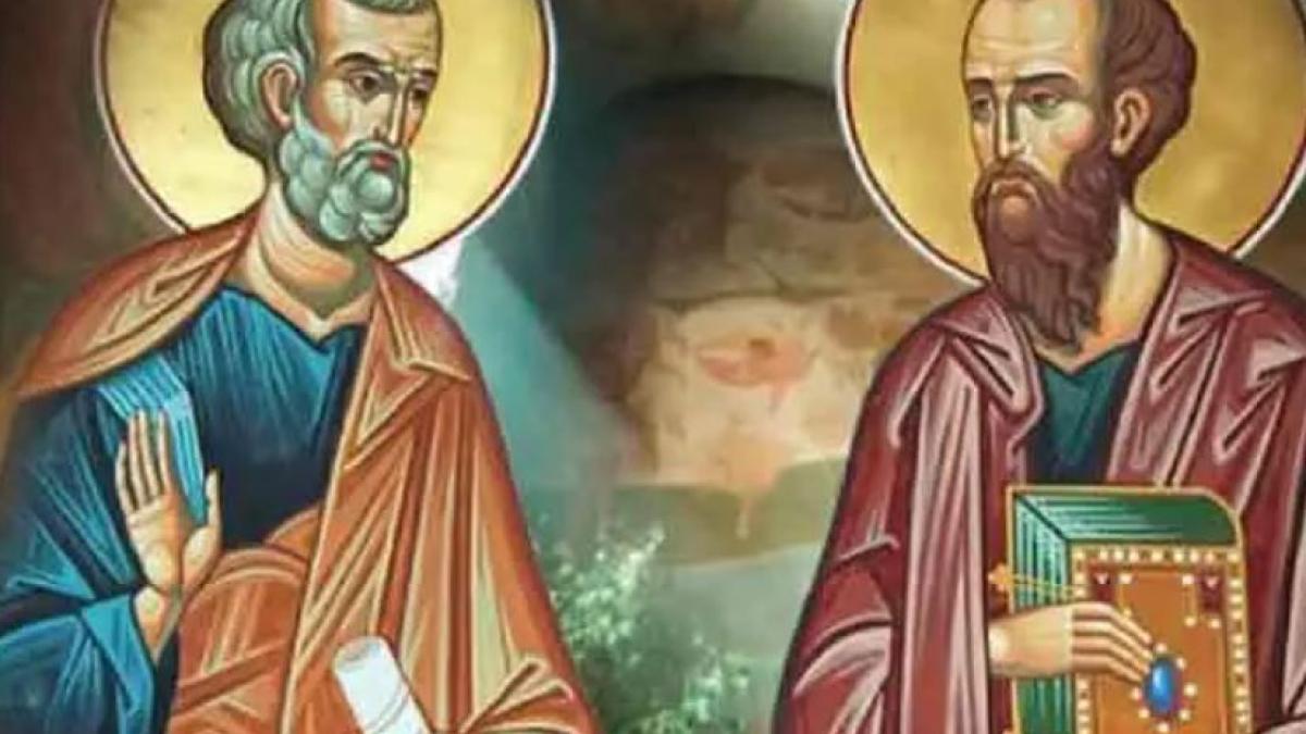 crestinii-ii-pomenesc--maine--pe-sfintii-petru-si-pavel--daca-tuna--nucii-nu-vor-avea-rod--iar-alunele-vor-fi-viermanoase