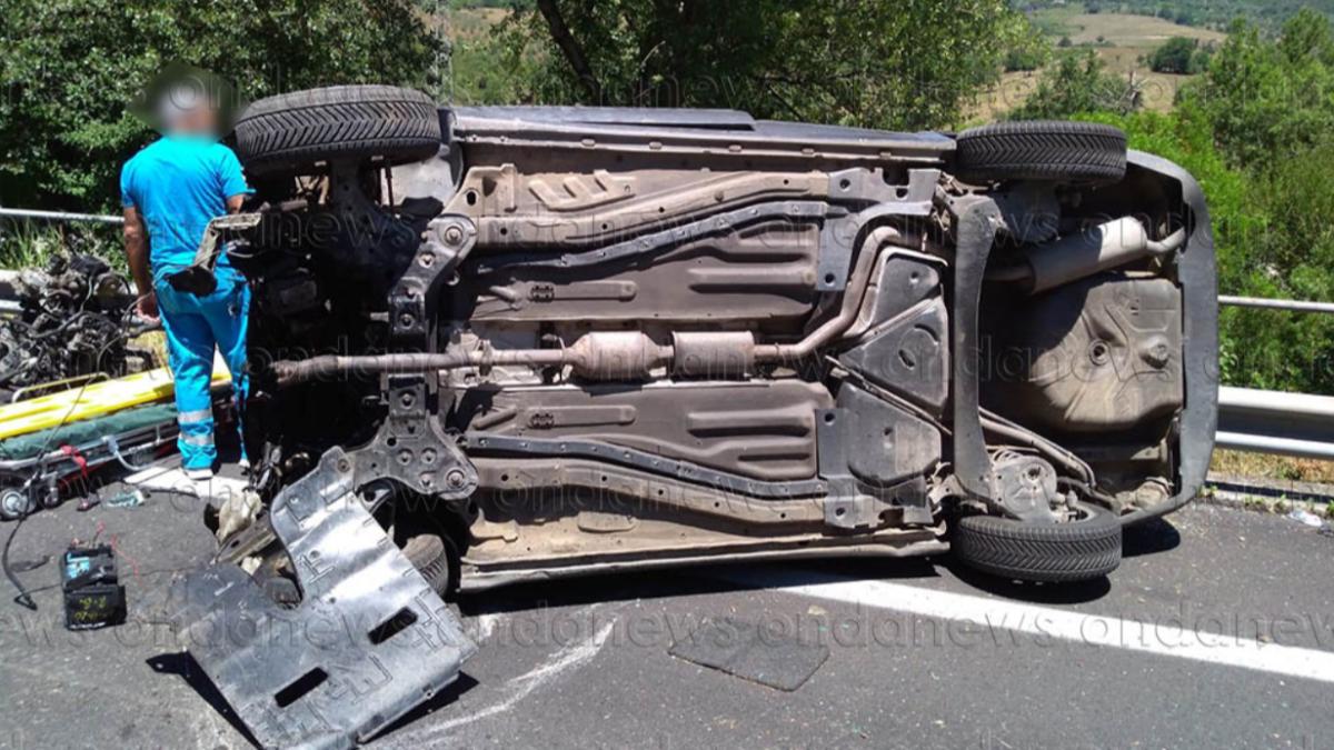 romanca-insarcinata-s-a-rasturnat-cu-masina-in-italia