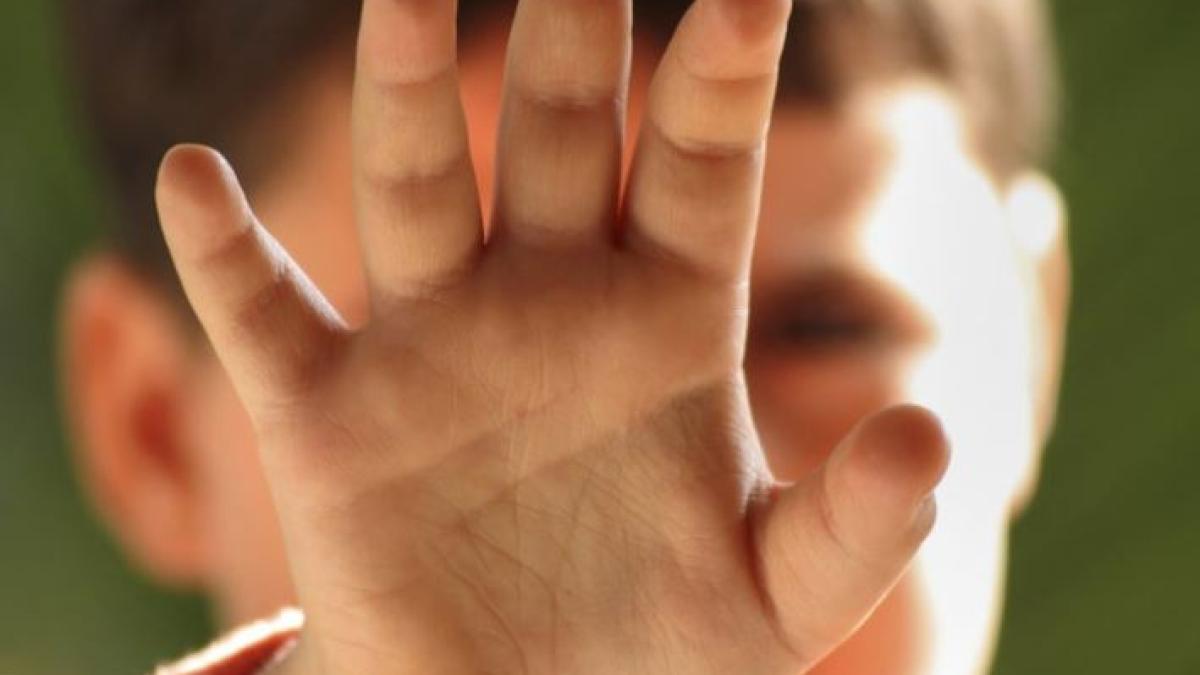 o-romanca-si-a-batut-copilul-in-timpul-unui-live-pe-tiktok--iti-dau-peste-gura-pana-iti-iese-sange