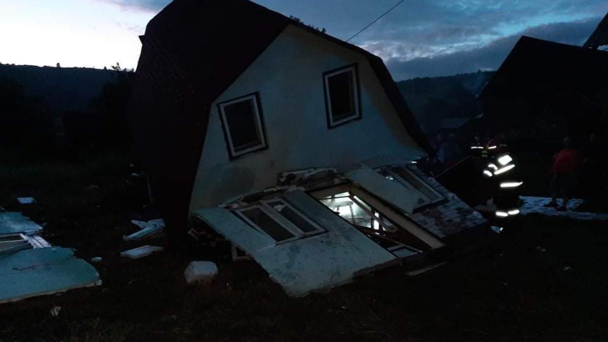 explozie-butelie-casa-de-vacanta