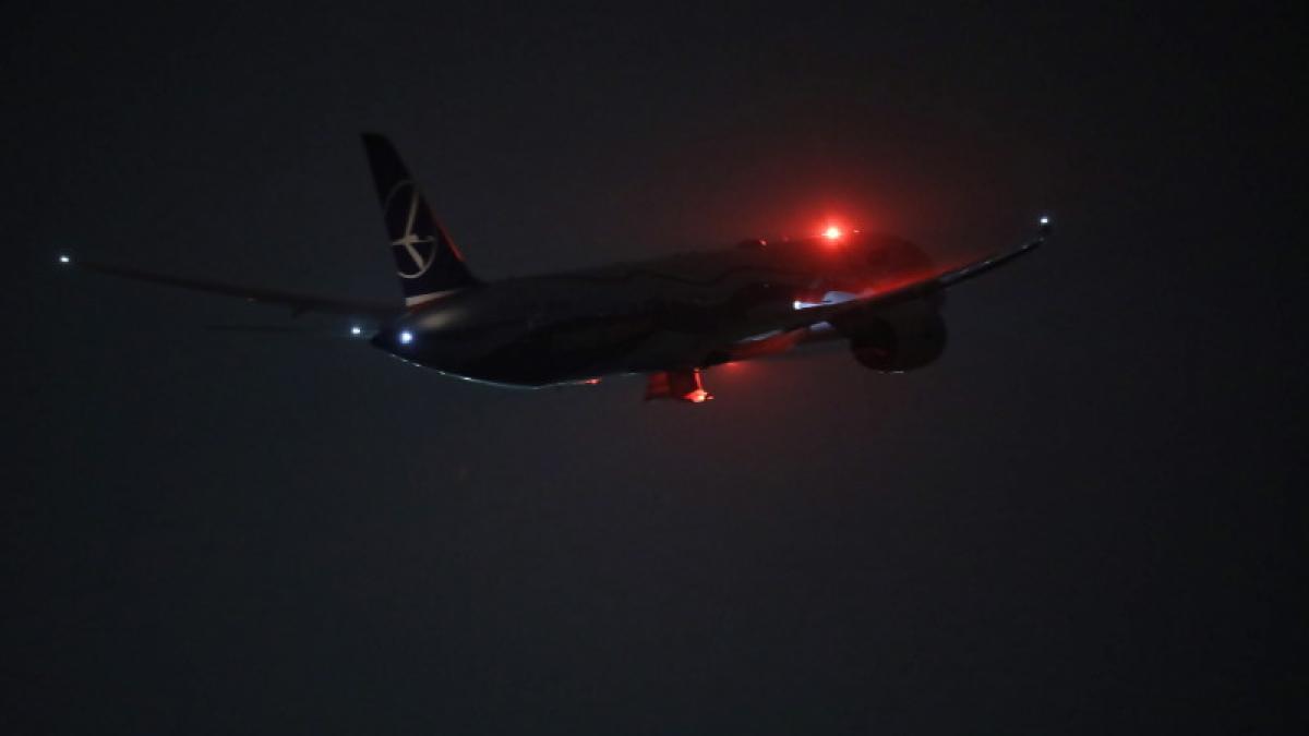 avion-noaptea-boeing