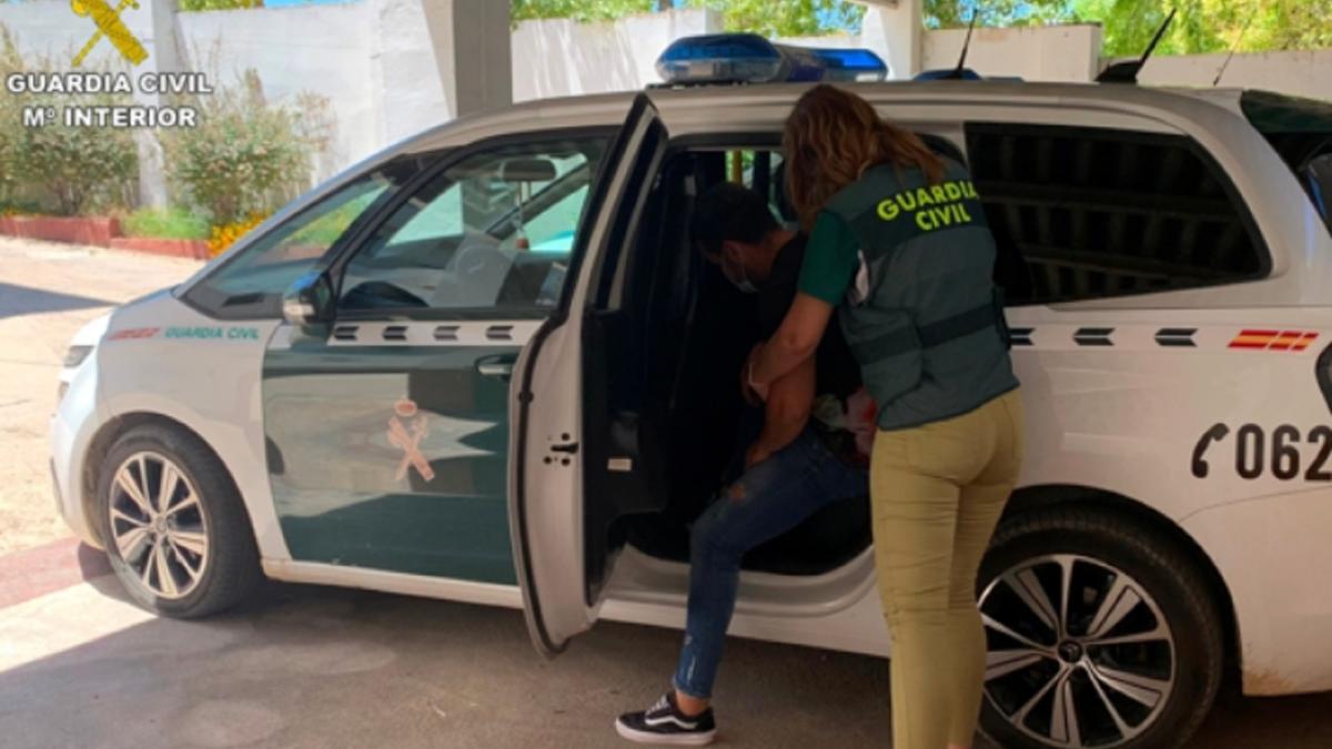 spania--doi-romani-au-rapit-si-torturat-un-tanar-pentru-50-000-euro--l-au-maltratat-cu-o-bata-si-cu-socuri-electrice